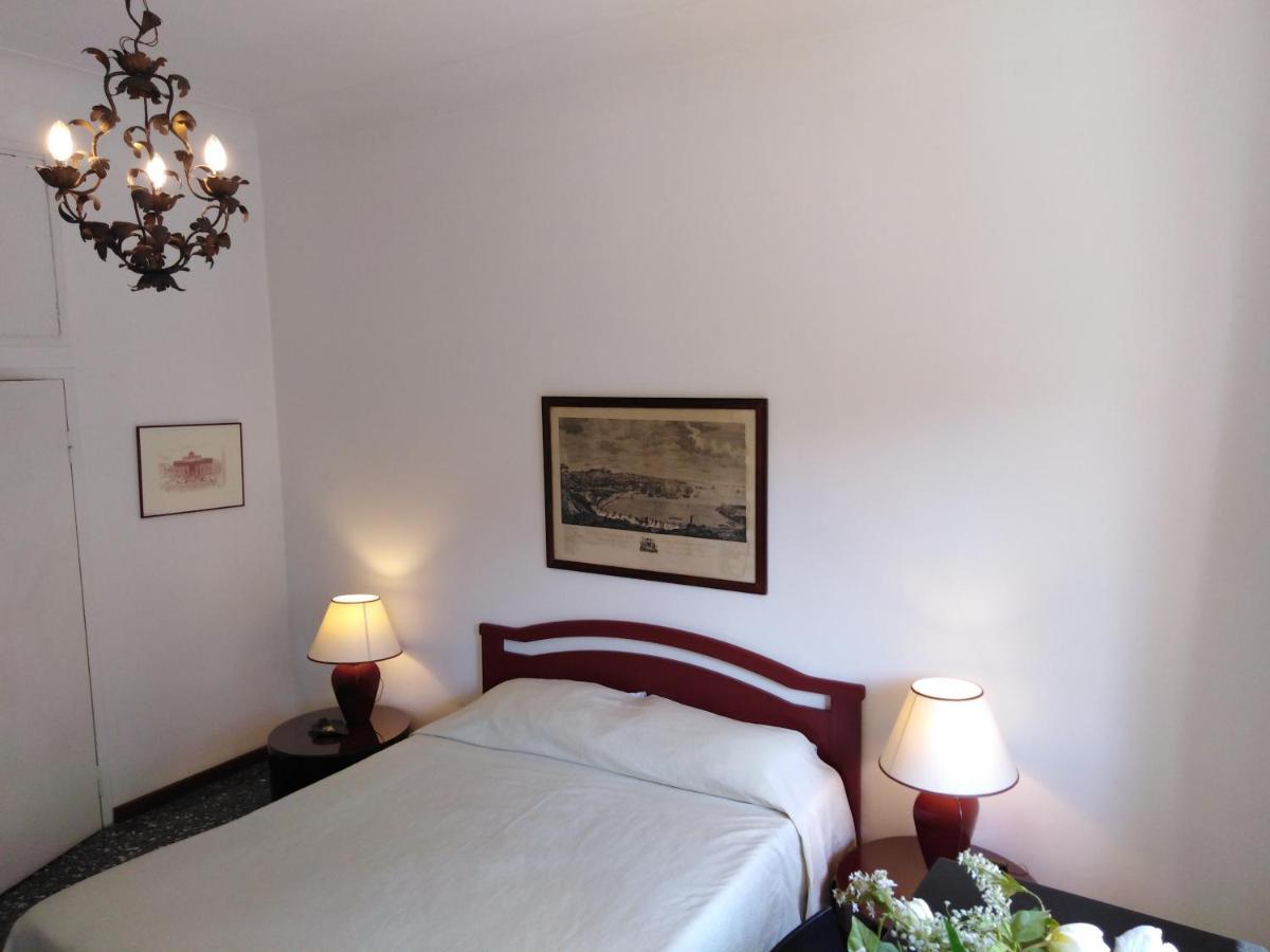 Ada, Habitación en casa particular Roma